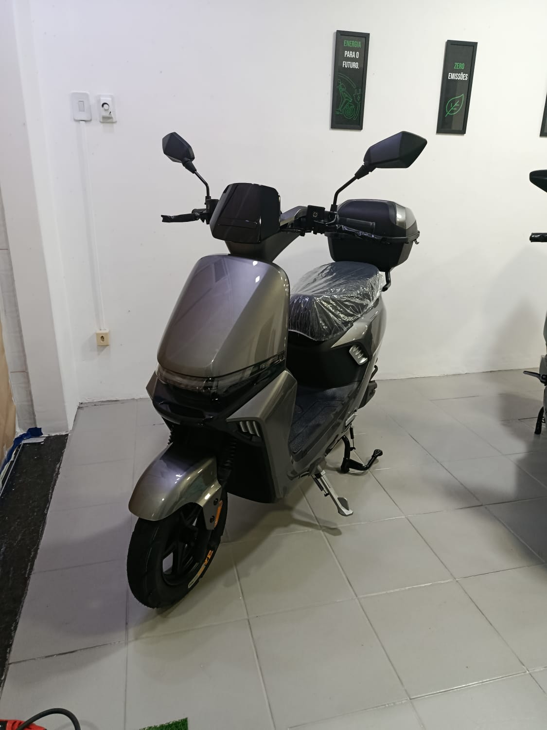 Infinity no showroom MUVPARK